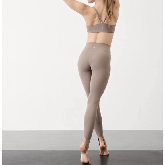 Athleta Transcend High-Rise Compression Stirrup Leggings Small Tan/Pyrite NWT - Picture 2 of 7